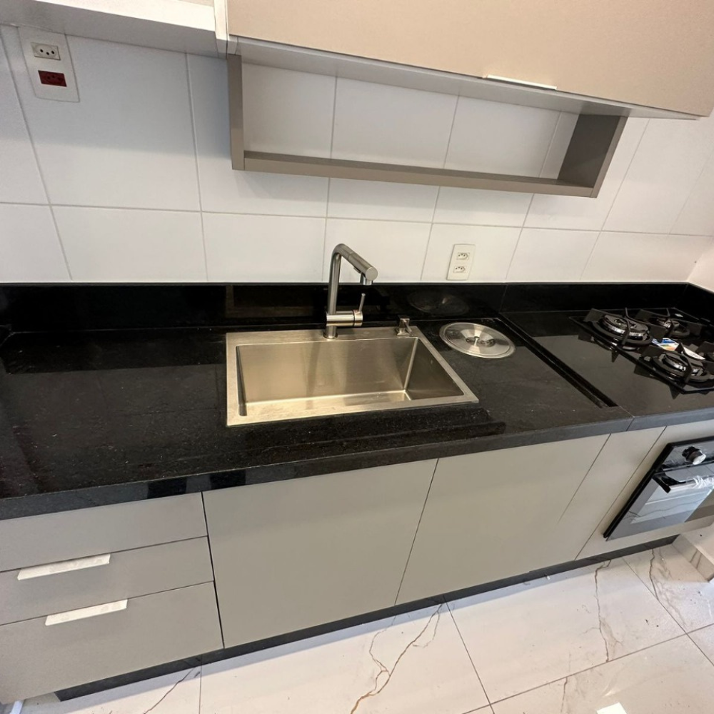 mármore preto para cozinha