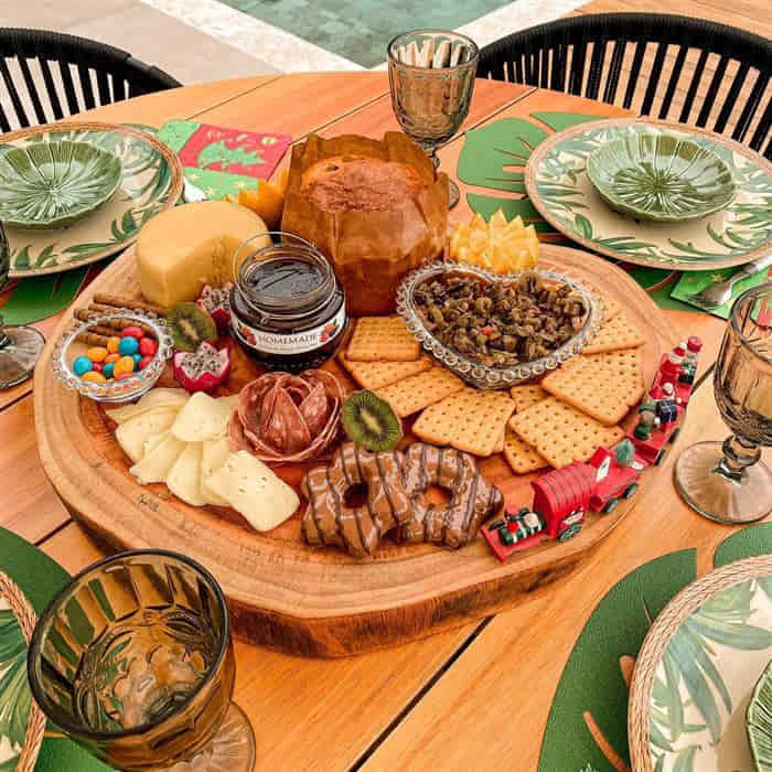 mesa de petiscos para vinho