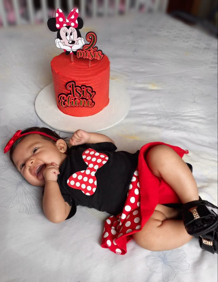 ideias mesversario menina 2 meses