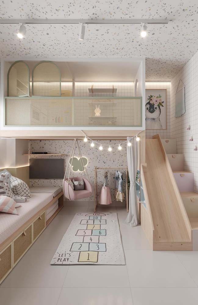 cama suspensa infantil com área de estudo