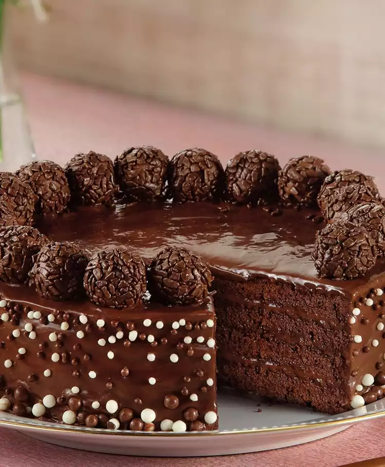 bolo de 1kg para quantas pessoas