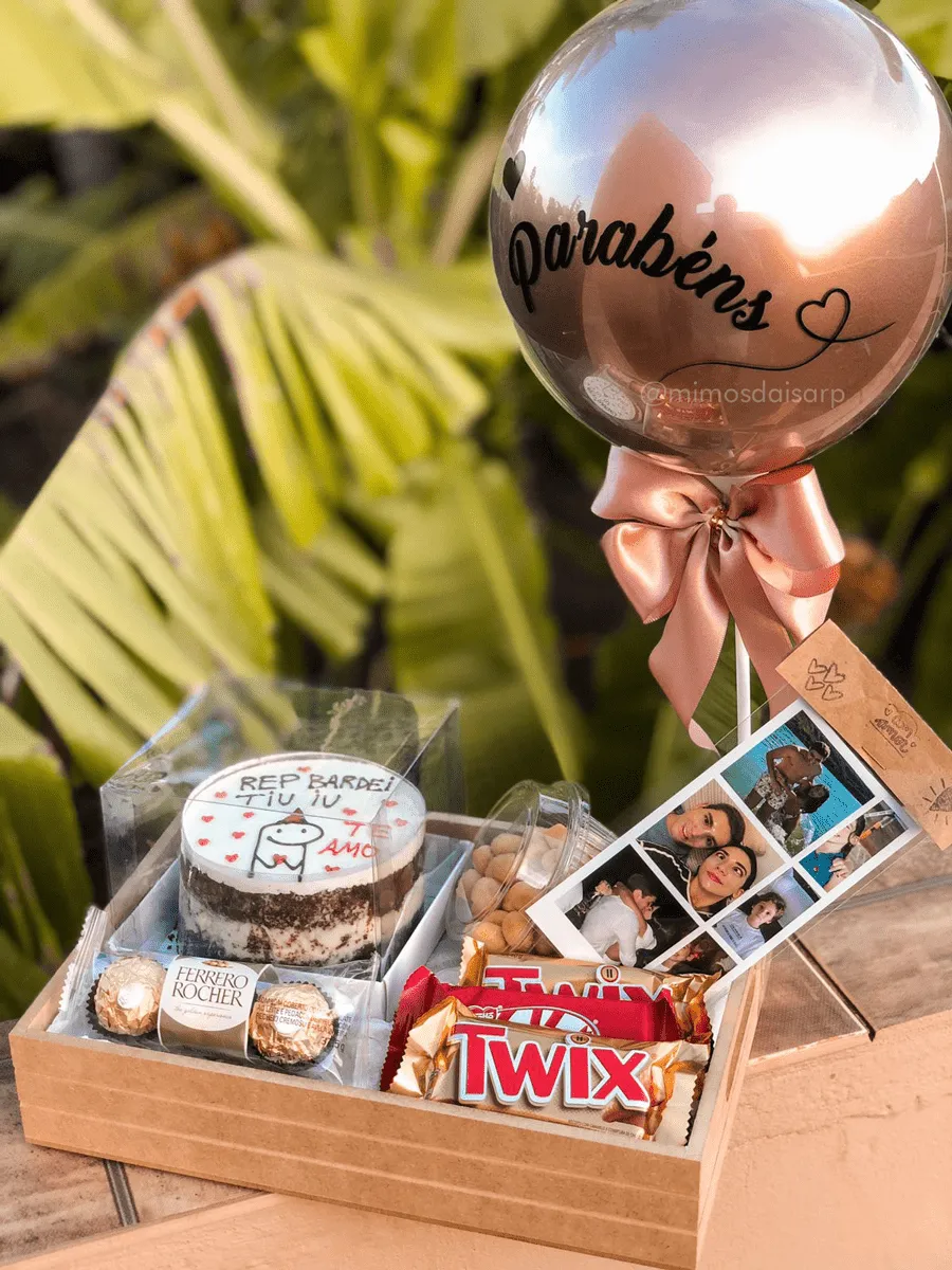 cesta de aniversário temática