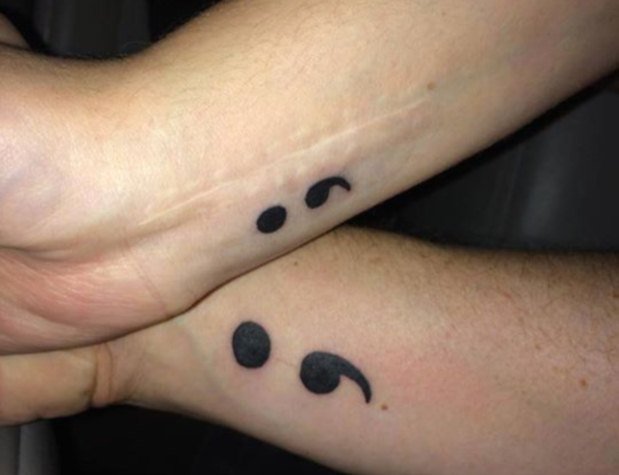 tatuagem ponto e vírgula significado pessoal
