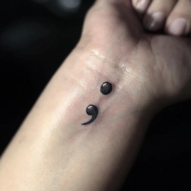 tatuagem ponto e vírgula CVV