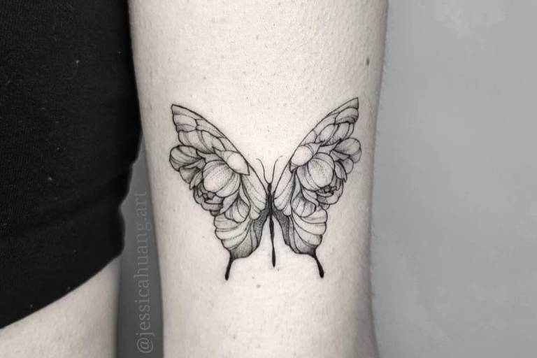 tatuagem borboleta resistência feminina
