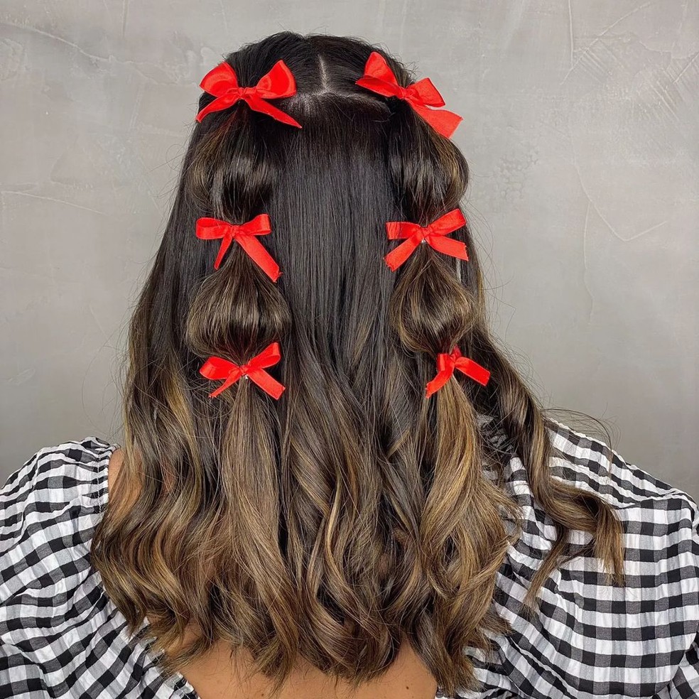penteado junino com fitas