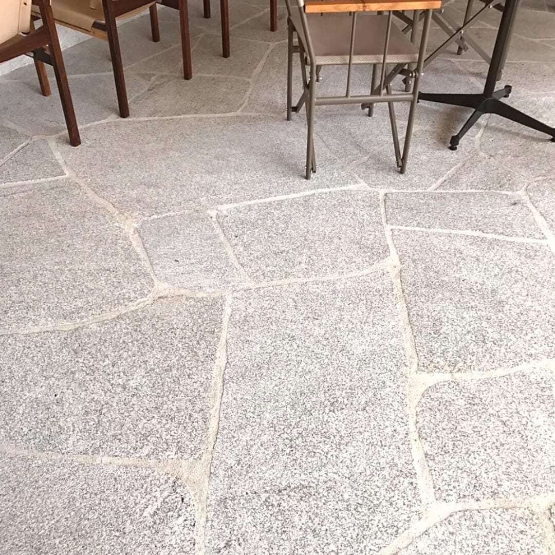 Piso de granito polido