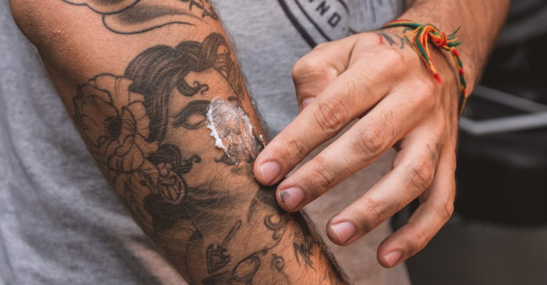 quando usar protetor solar na tatuagem