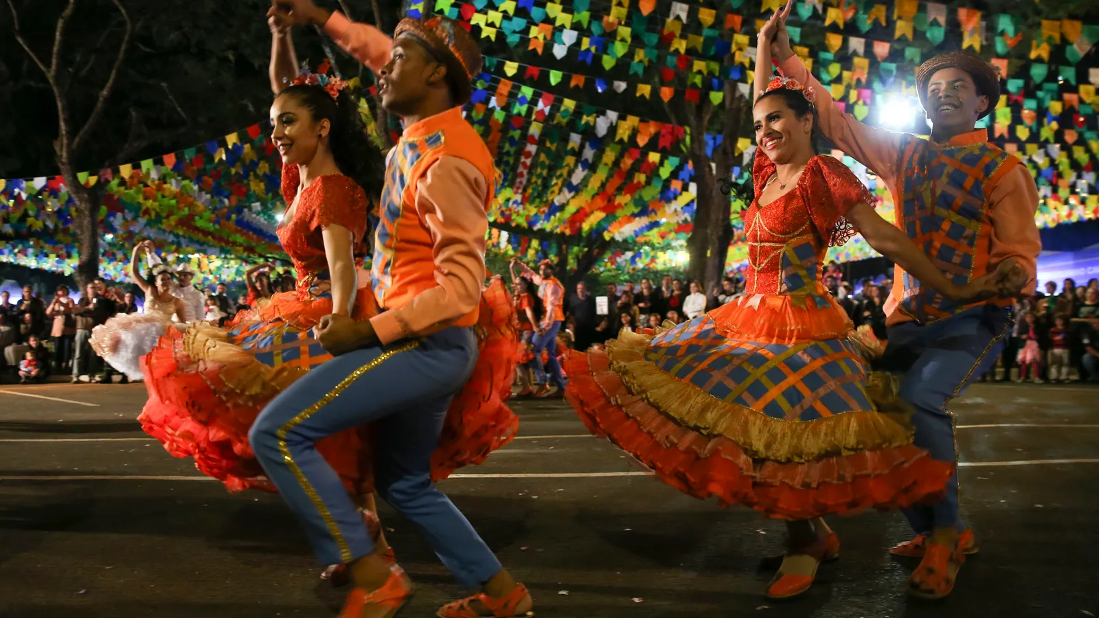 origem pagã festa junina