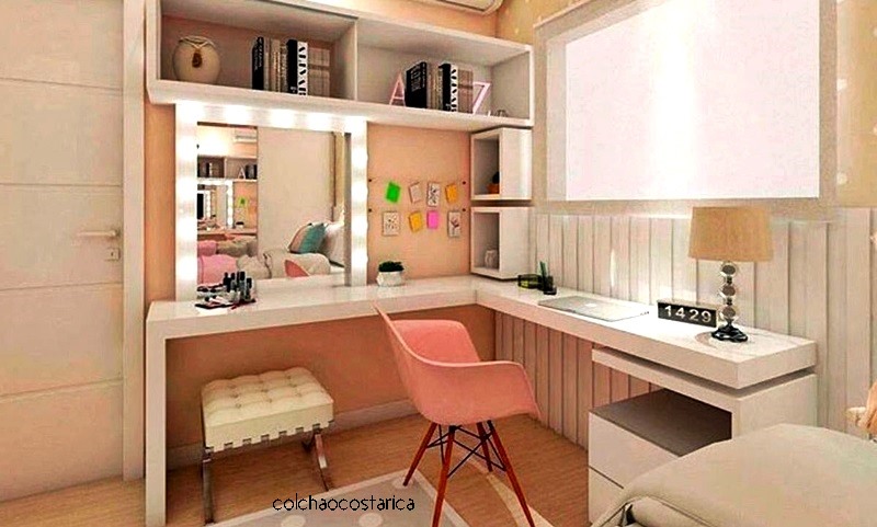 quarto pequeno com canto de beleza e trabalho