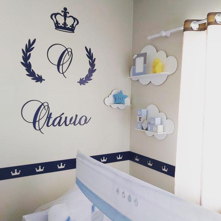 quarto de bebê azul claro