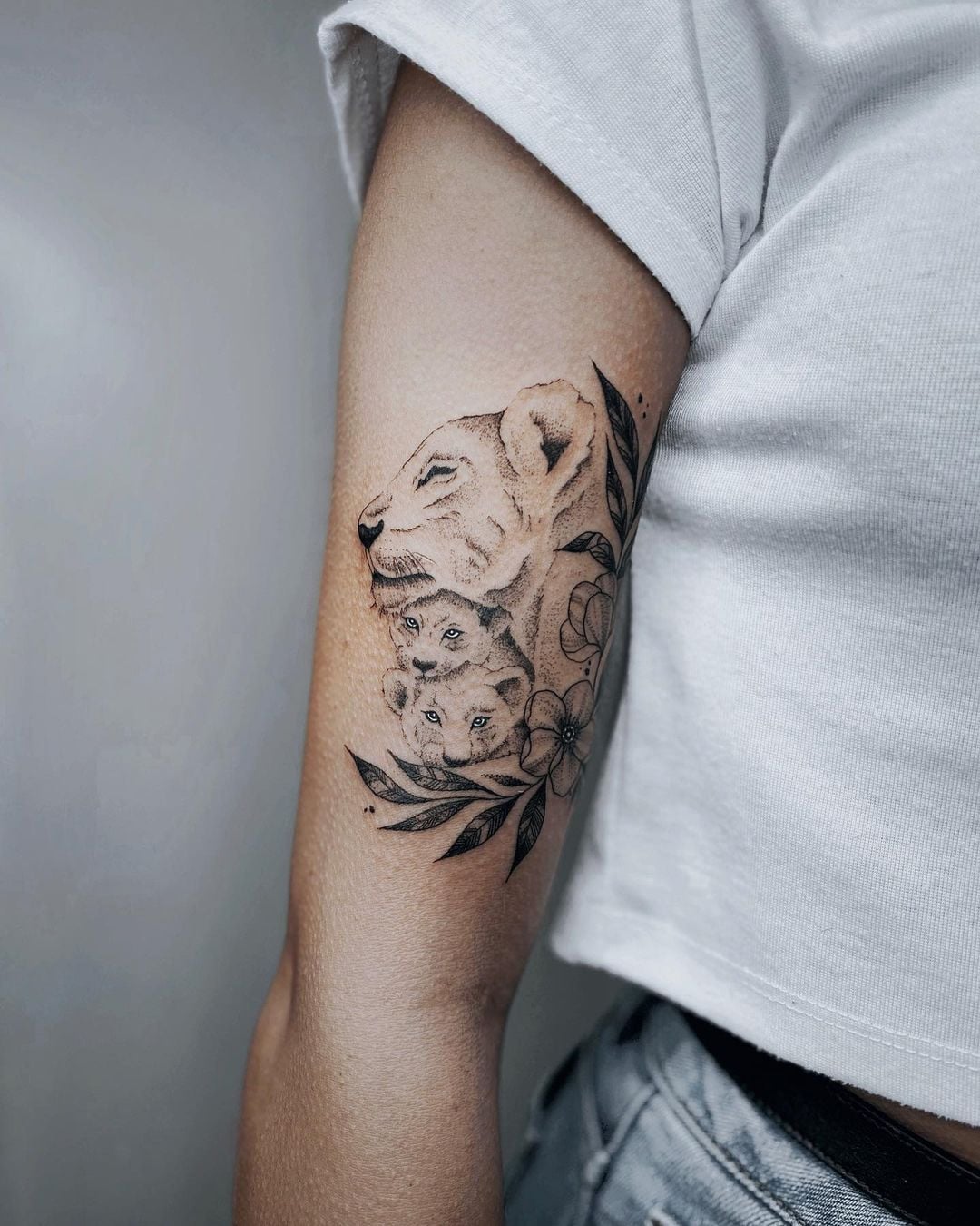ideias tatuagem leoa