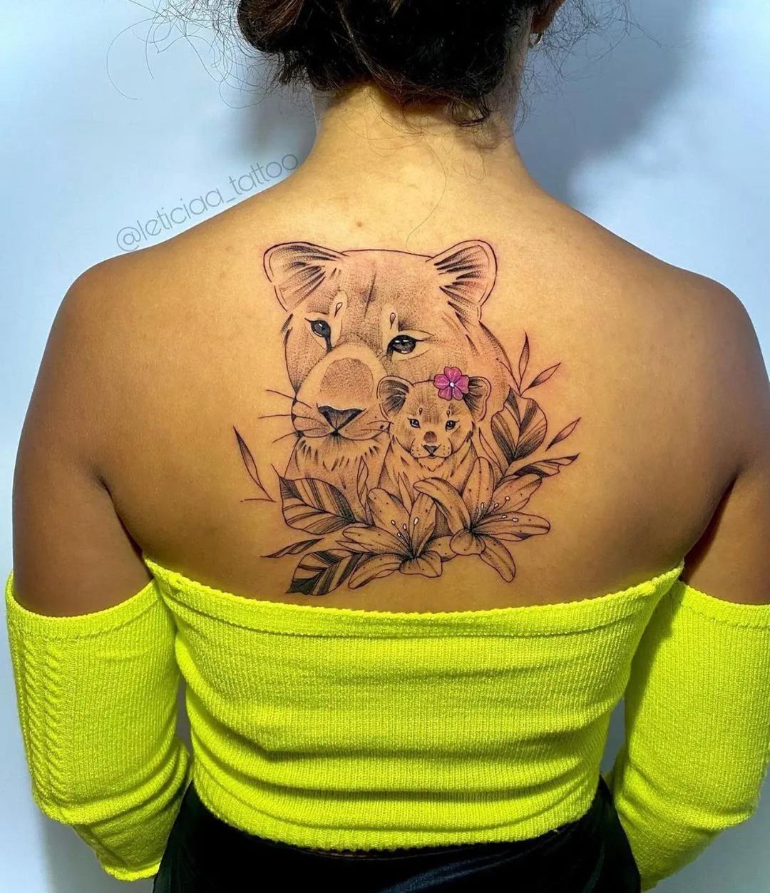 tatuagem leoa maternidade