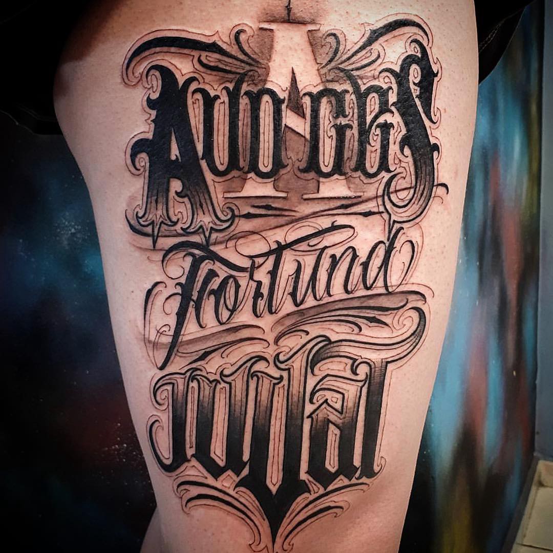 tatuagem caligrafia