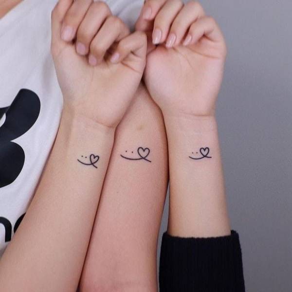 tatuagem mãe e filha delicada