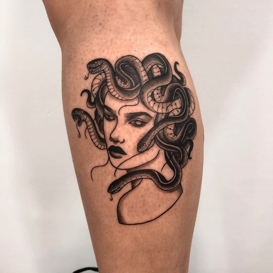 tatuagem deusa grega delicada