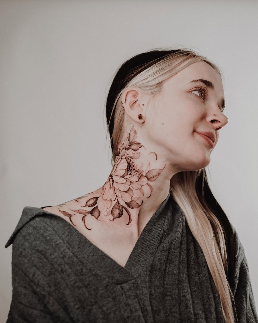 tatuagem pescoço masculina ideias