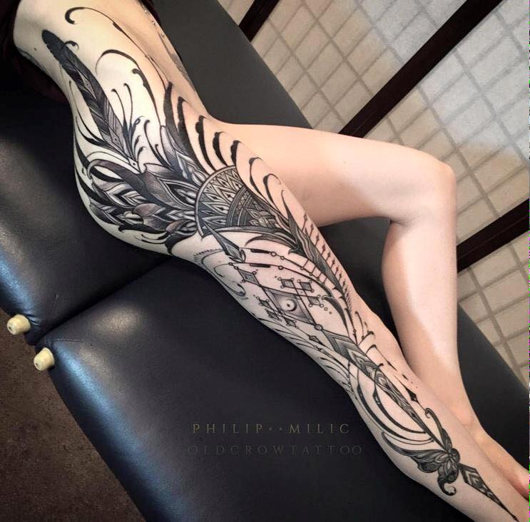 tatuagem panturrilha tribal