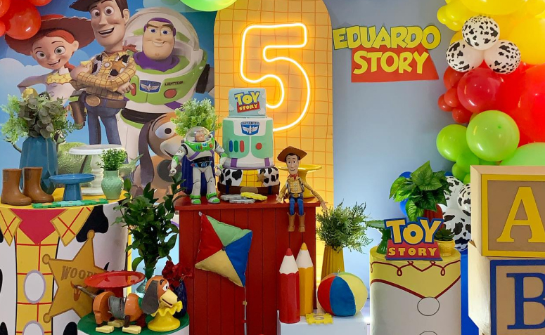 festa tema super heróis 8 anos