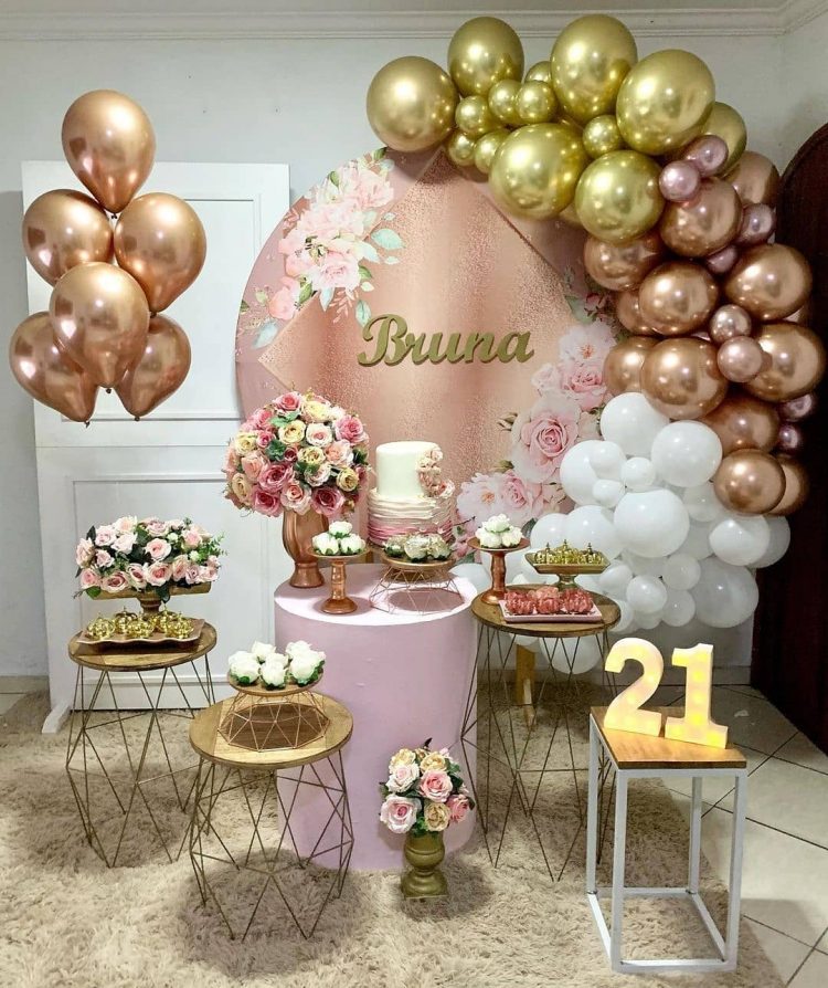 temas de aniversário para mulheres mais velhas