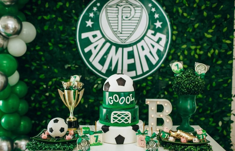 decoração de festa de aniversário sofisticada