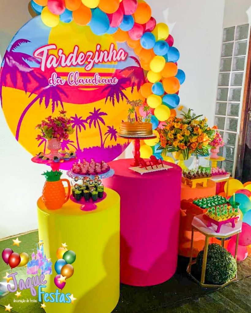 decoração de festa de aniversário sofisticada