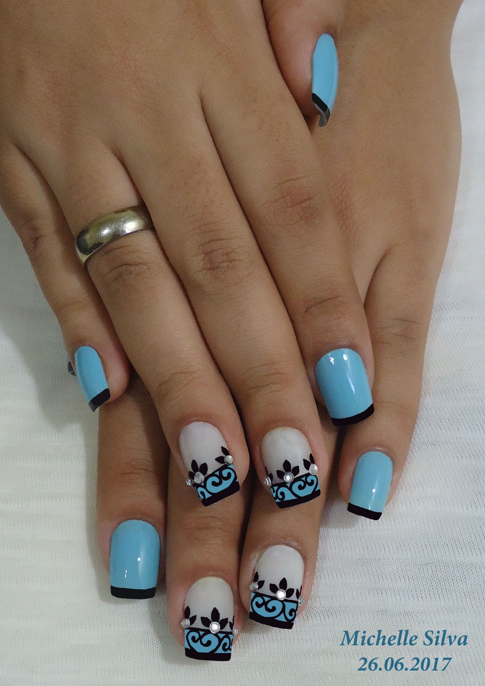 unhas decoradas tons pastel