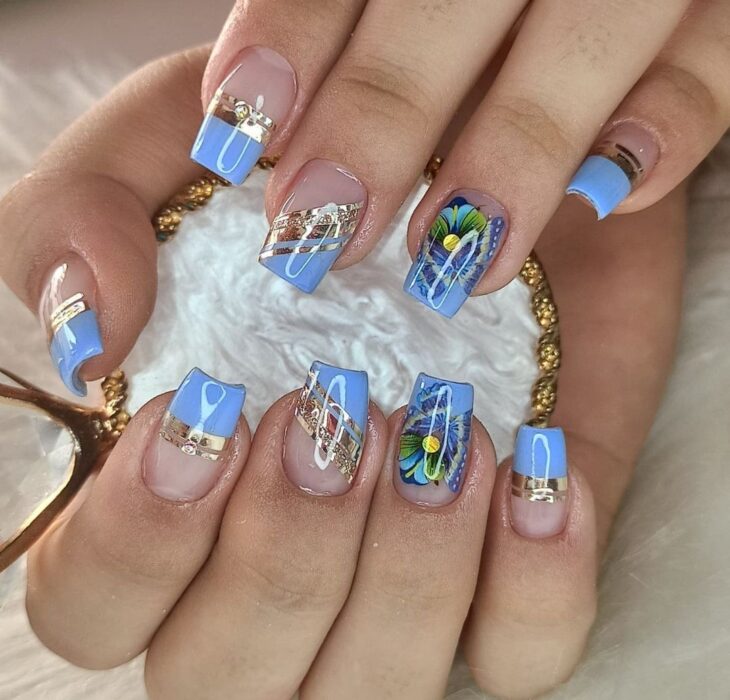 inspiração unhas azuis
