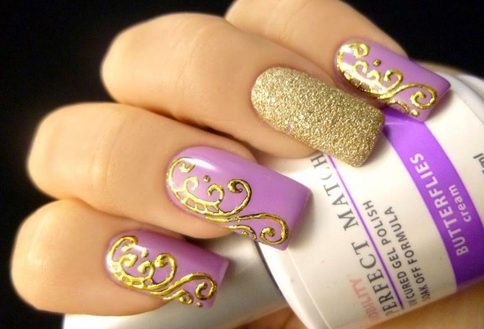 unhas lilás francesinha