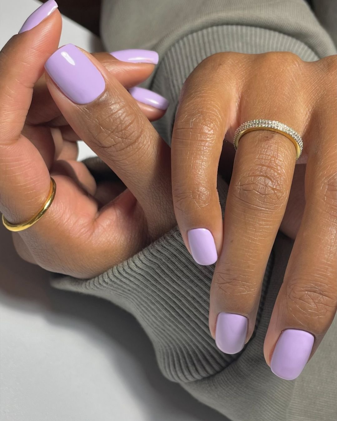 unhas lilás baby boomer