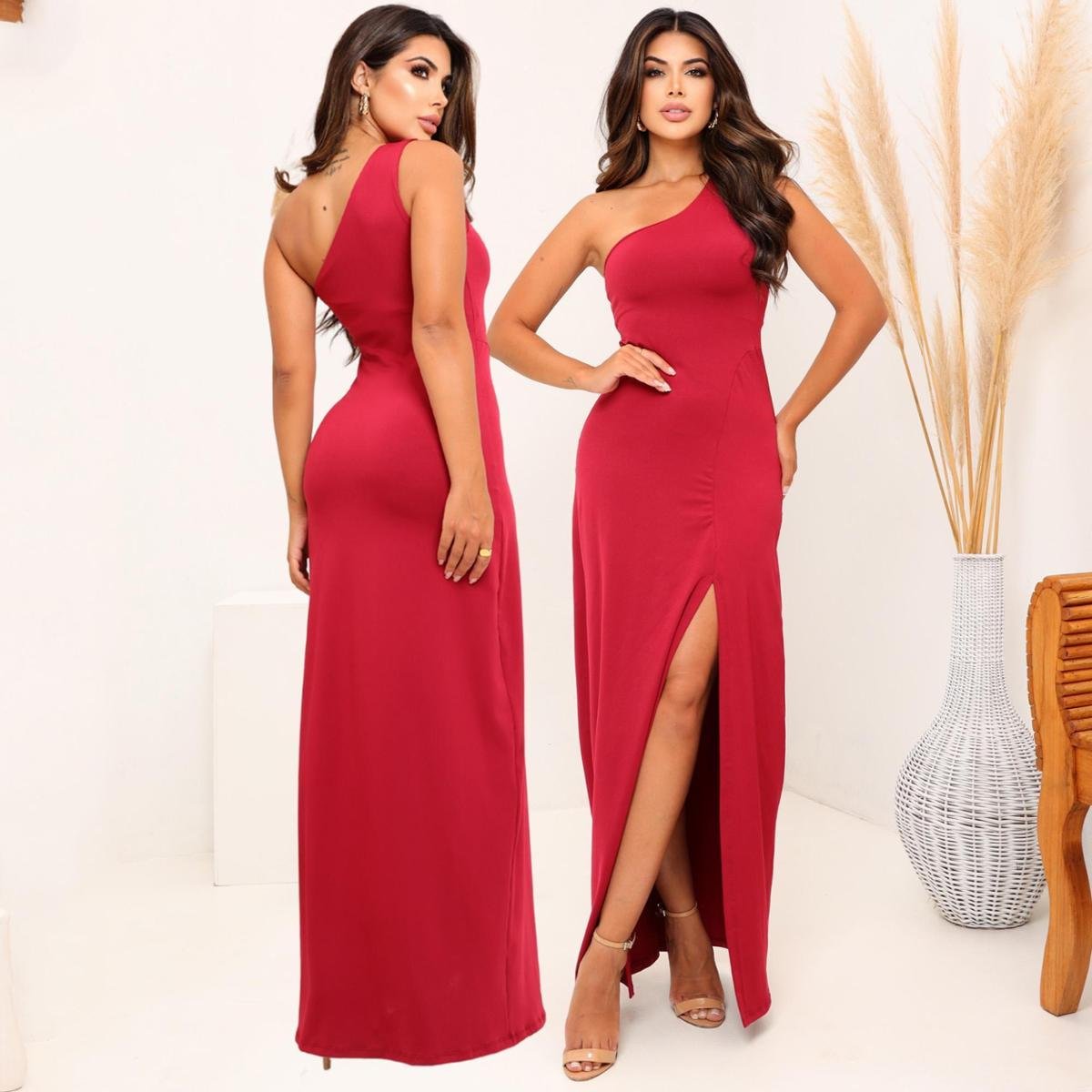 vestido com fenda lateral azul