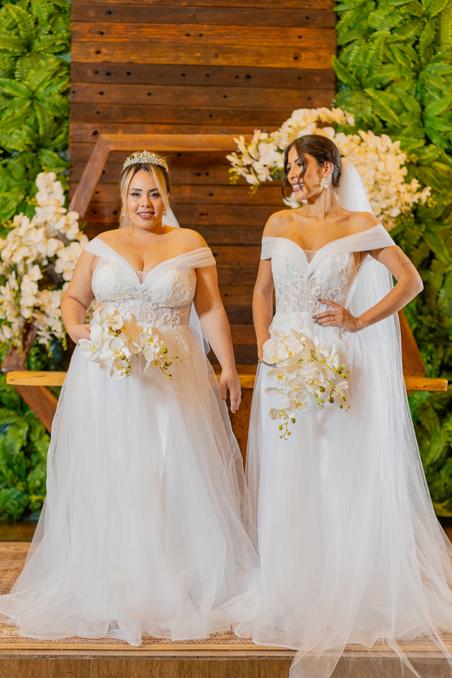 vestido de noiva civil ombro a ombro princesa