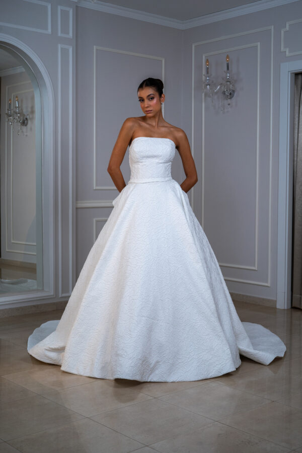 vestido de noiva tomara que caia com renda