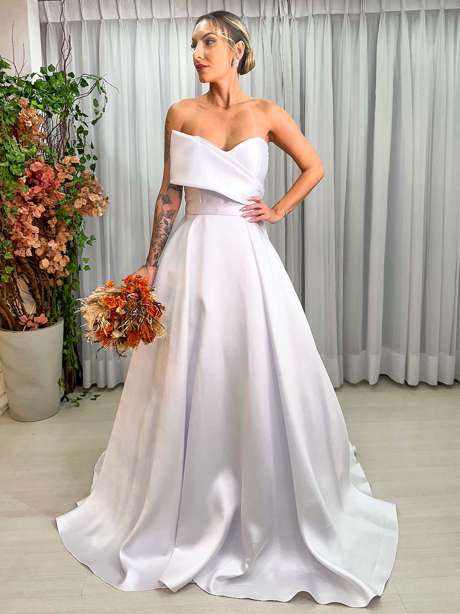 vestido de noiva tomara que caia com renda