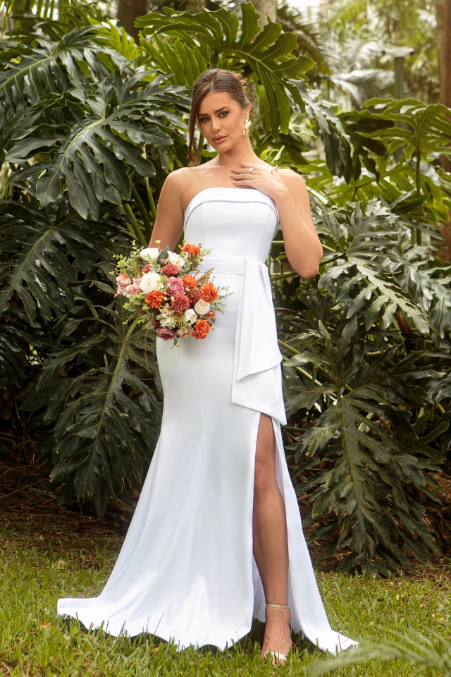 vestido de noiva tomara que caia com mangas removíveis