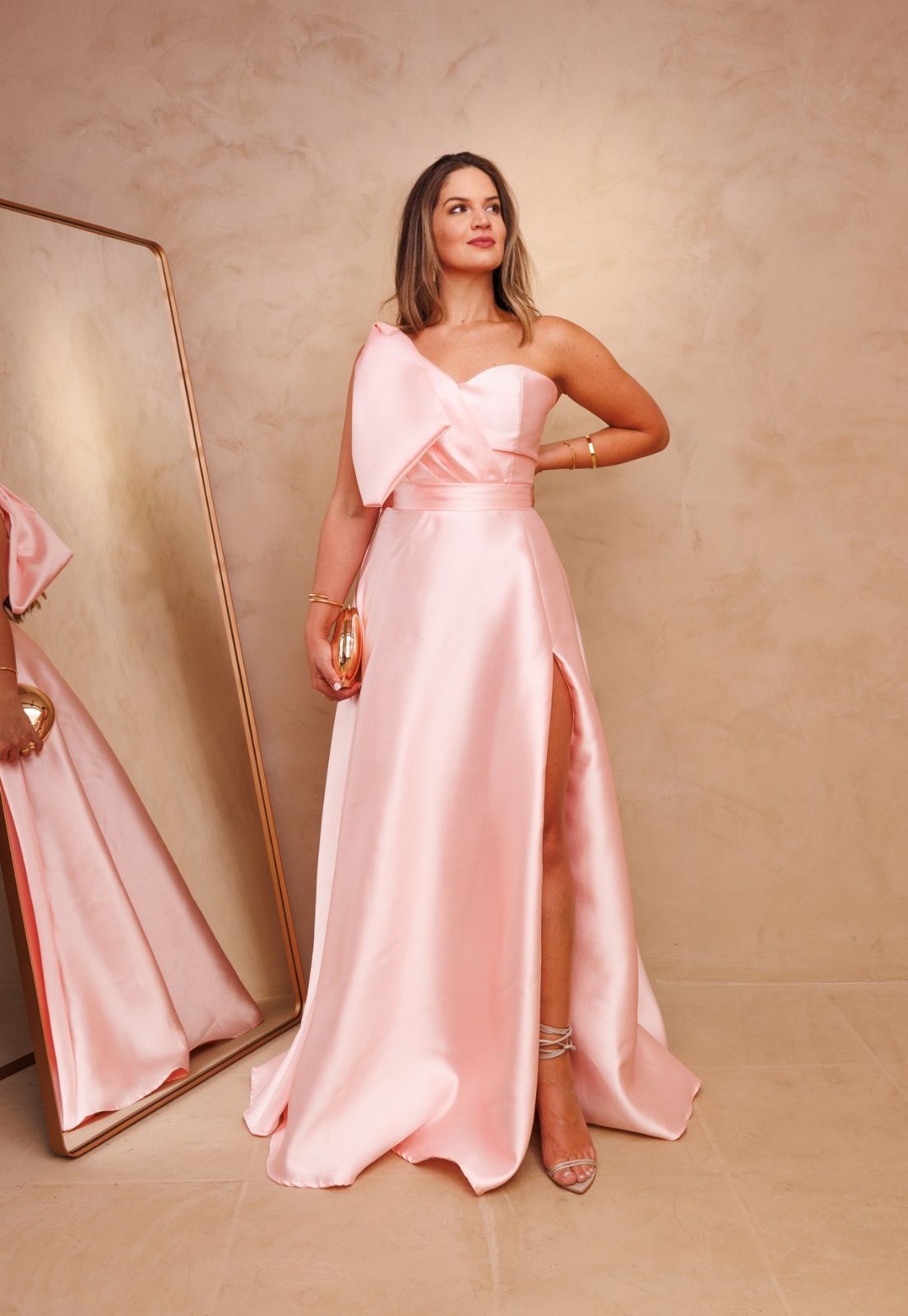 vestido evasê curto